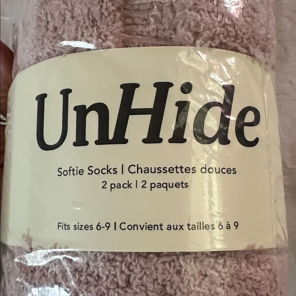 Socks UnHide Softie Pink and Gray Size 6-9 Set of 2